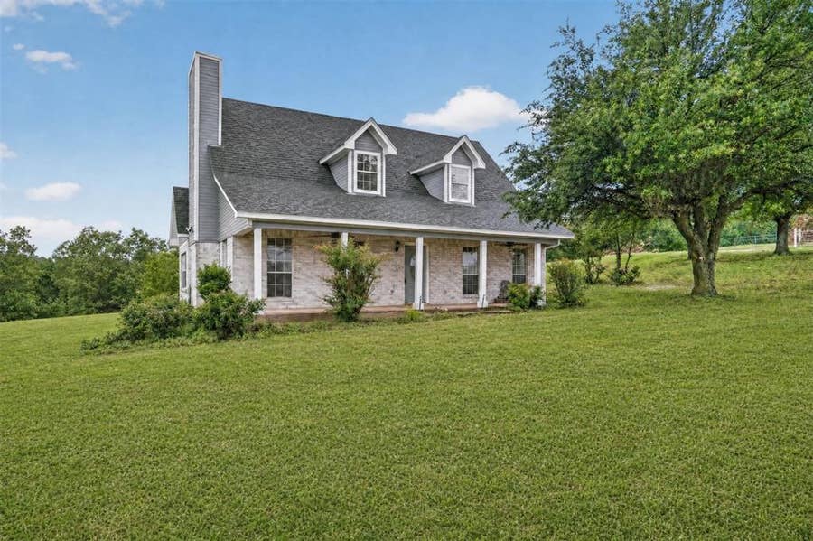 Property photo for 4697 Holbrook Road, Springtown, TX