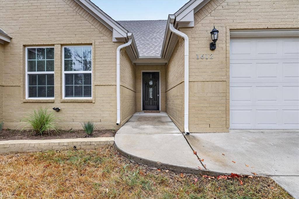 1612 Tanglewood Drive, Azle, TX 76020 1612 Tanglewood Drive, Azle, TX 76020