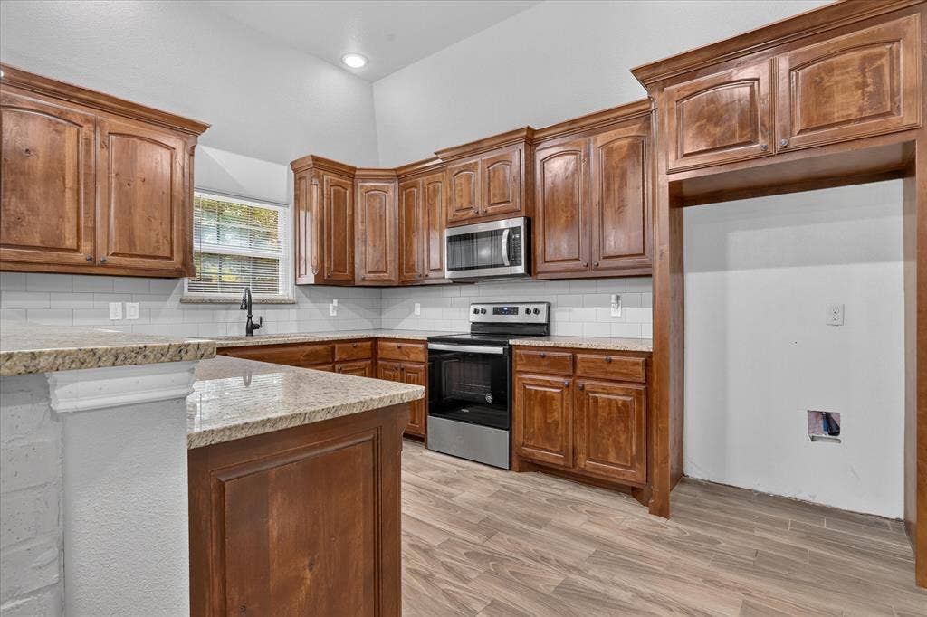 1612 Tanglewood Drive, Azle, TX 76020 1612 Tanglewood Drive, Azle, TX 76020