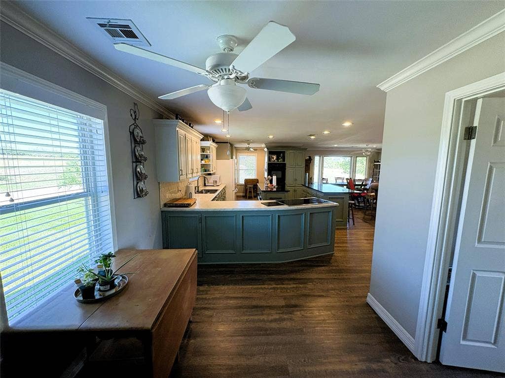 2379 Spring Valley Road, Lorena, TX 76655 2379 Spring Valley Road, Lorena, TX 76655