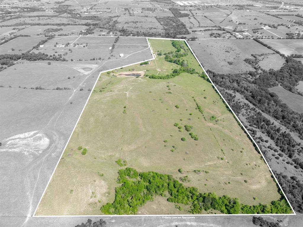 2379 Spring Valley Road, Lorena, TX 76655 2379 Spring Valley Road, Lorena, TX 76655