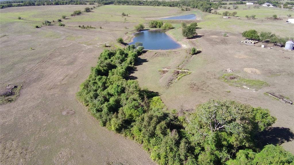 2379 Spring Valley Road, Lorena, TX 76655 2379 Spring Valley Road, Lorena, TX 76655
