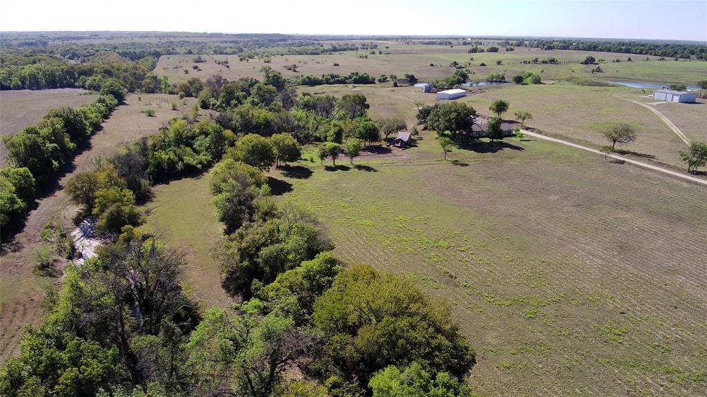 2379 Spring Valley Road, Lorena, TX 76655 2379 Spring Valley Road, Lorena, TX 76655