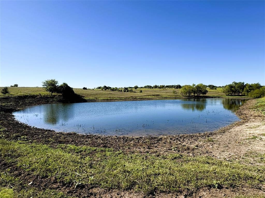 2379 Spring Valley Road, Lorena, TX 76655 2379 Spring Valley Road, Lorena, TX 76655