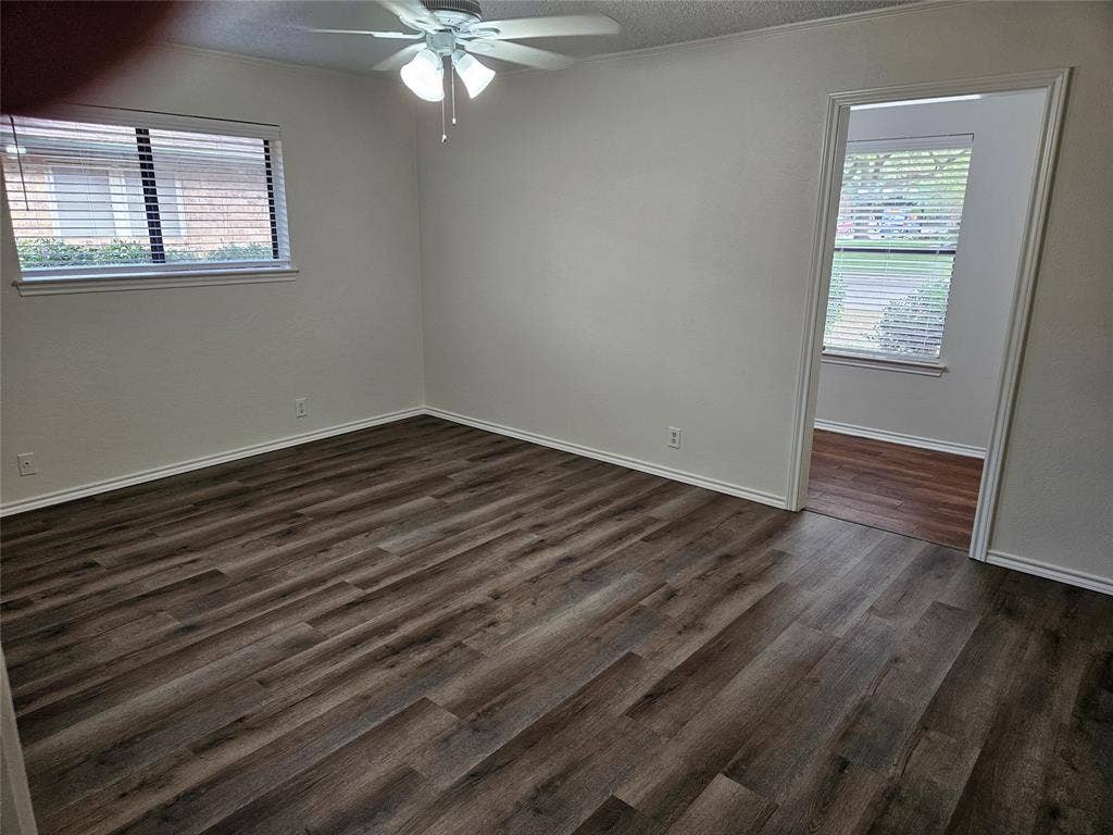 218 Buffalo Creek Drive, Waxahachie, TX 75165