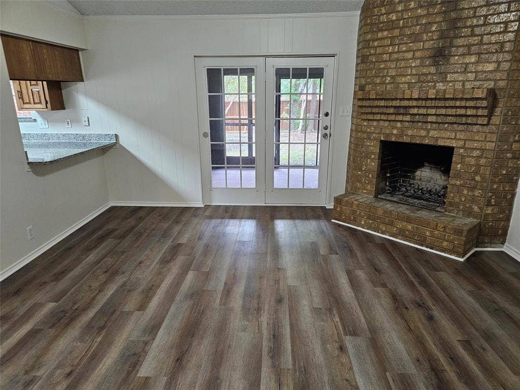 218 Buffalo Creek Drive, Waxahachie, TX 75165