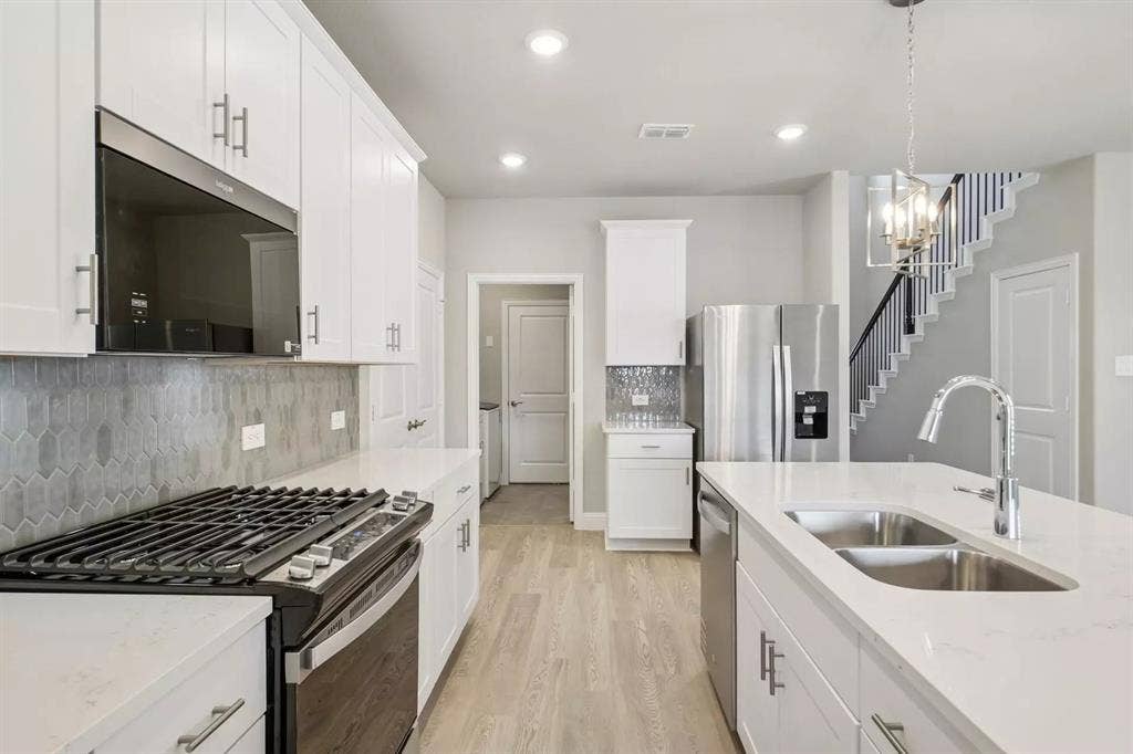 525 Blanton Street, McKinney, TX 75069 525 Blanton Street, McKinney, TX 75069