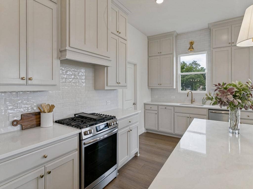 916 Triple Crown Court, Willow Park, TX 76087
