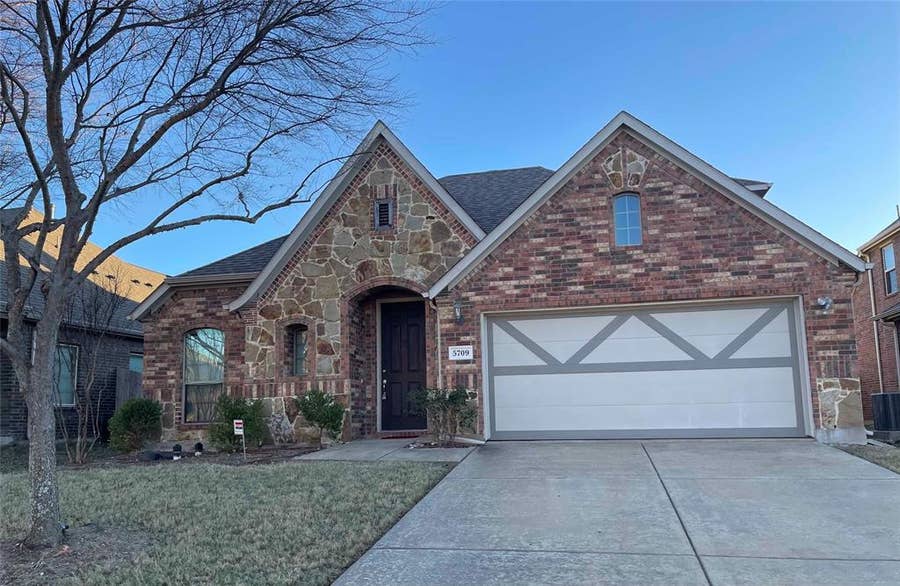Property photo for 5709 Centeridge Lane, McKinney, TX