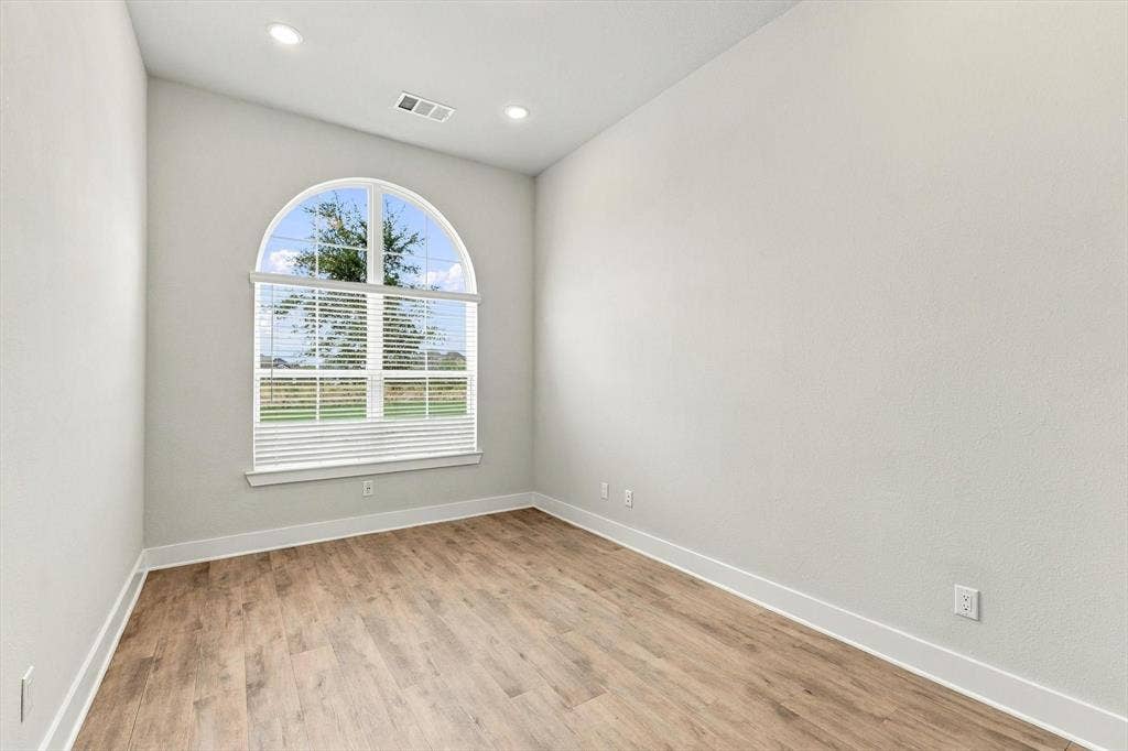 4230 Crown Run Road, Midlothian, TX 76065 The office space is off the front foyer and features double doors.