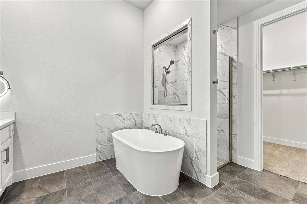 4230 Crown Run Road, Midlothian, TX 76065 Soaking Tub