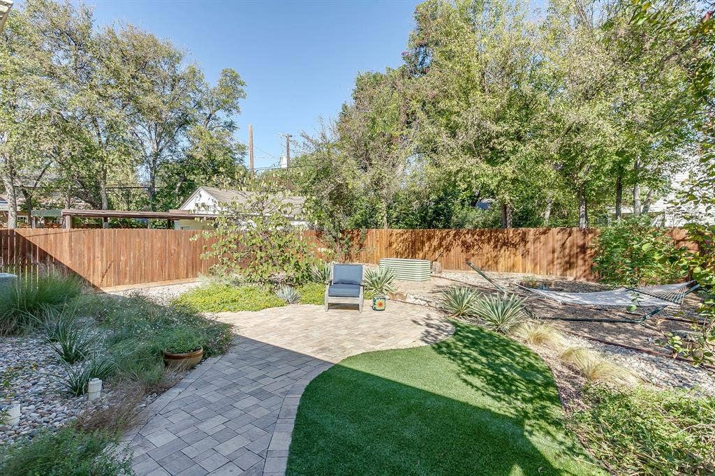 2417 Ryan Avenue, Fort Worth, TX 76110