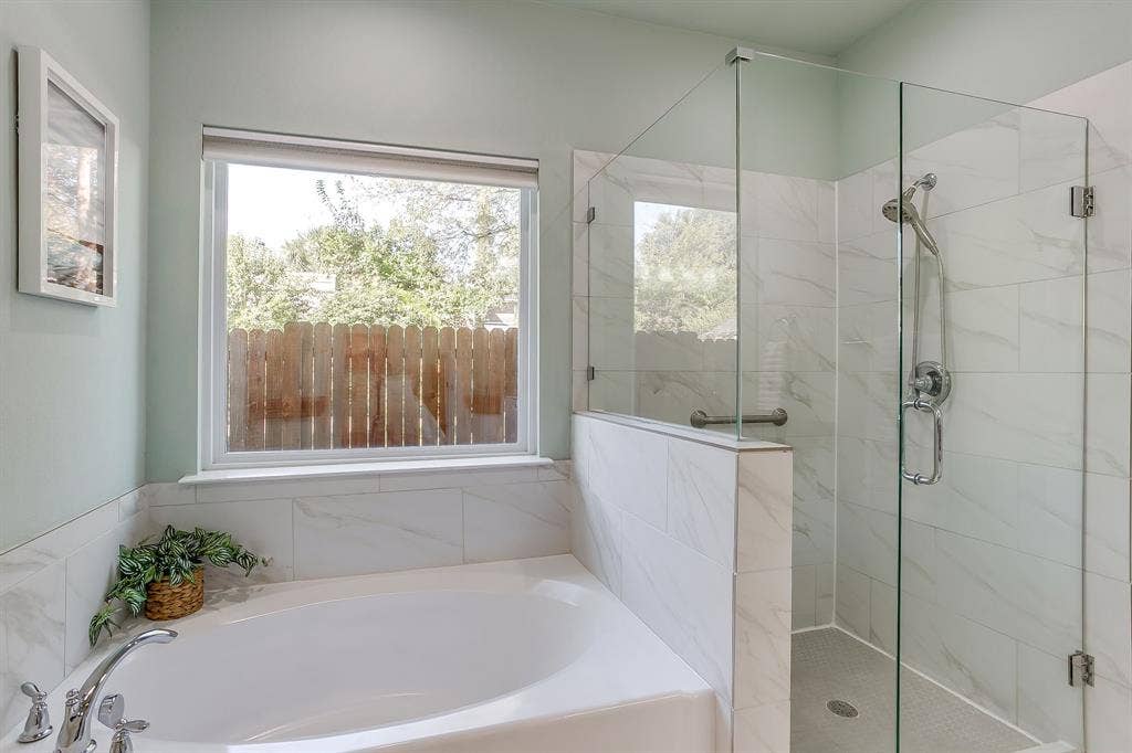 2417 Ryan Avenue, Fort Worth, TX 76110