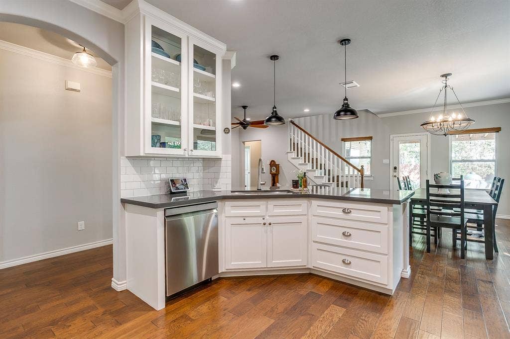 2417 Ryan Avenue, Fort Worth, TX 76110