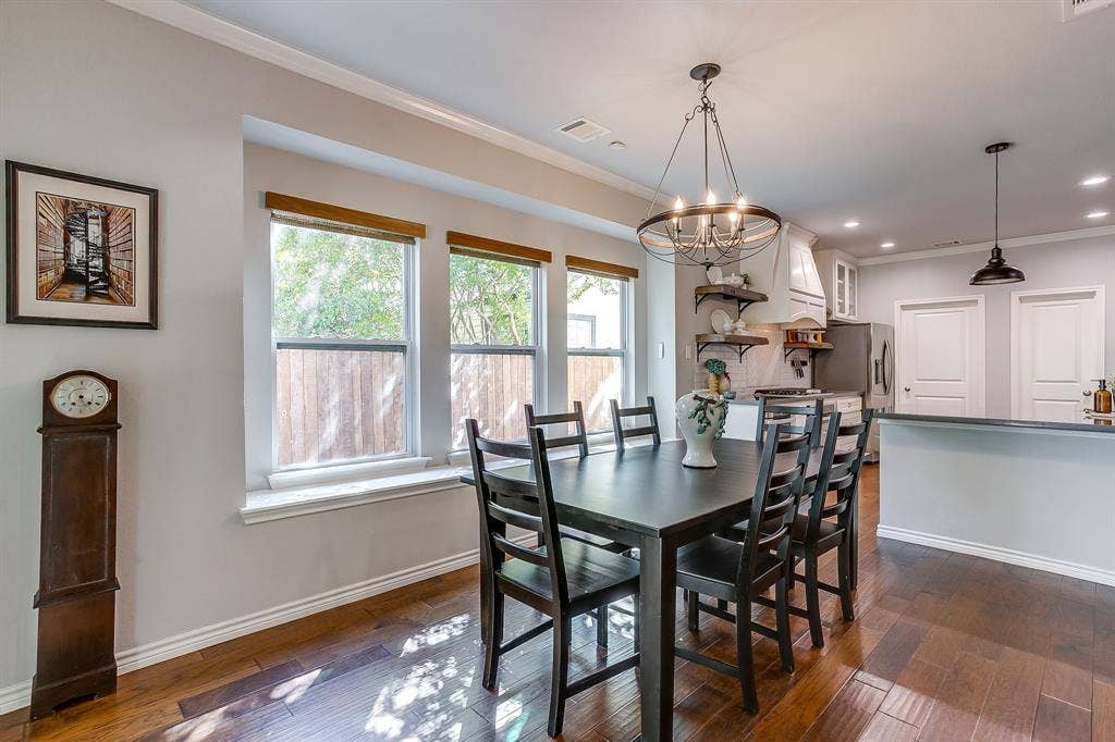 2417 Ryan Avenue, Fort Worth, TX 76110