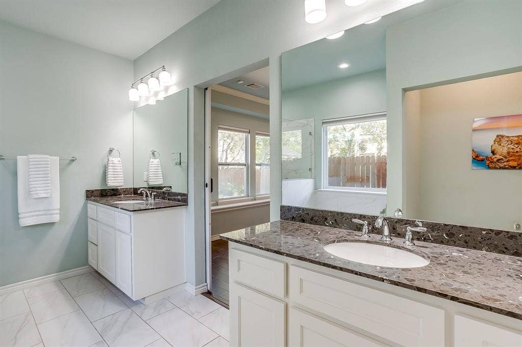2417 Ryan Avenue, Fort Worth, TX 76110