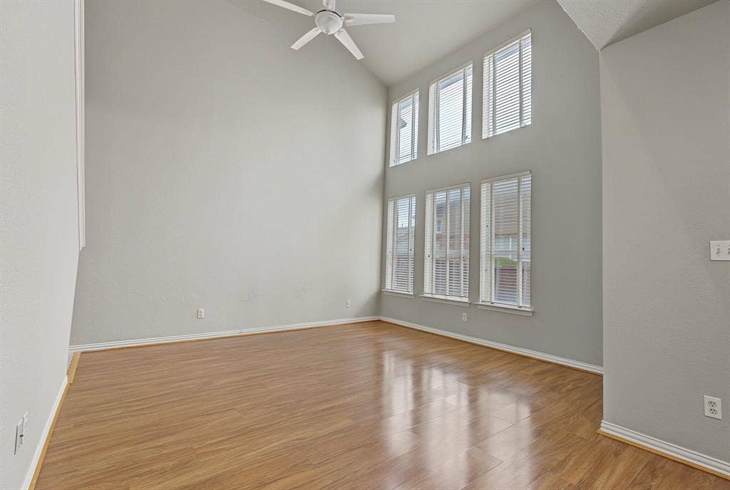 936 Cypress Creek Drive, Plano, TX 75025 936 Cypress Creek Drive, Plano, TX 75025