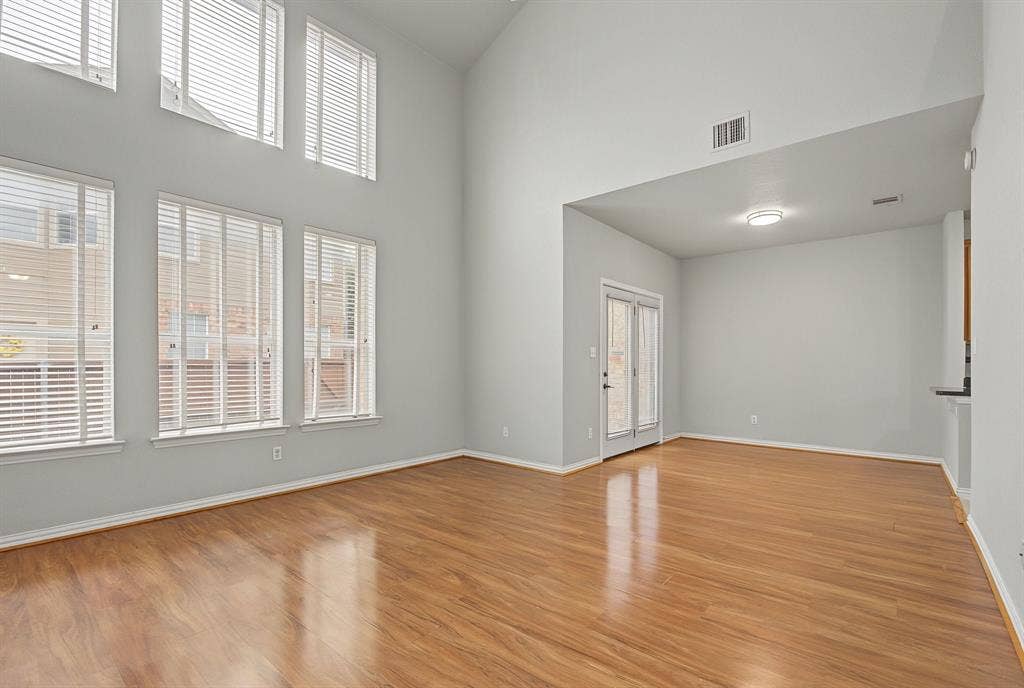 936 Cypress Creek Drive, Plano, TX 75025 936 Cypress Creek Drive, Plano, TX 75025