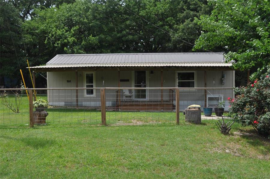 Property photo for 10166 Northview Drive, Wills Point, TX
