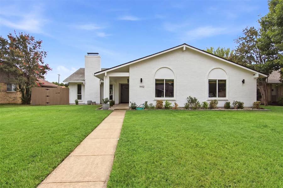 Property photo for 1902 Baylor Drive, Richardson, TX