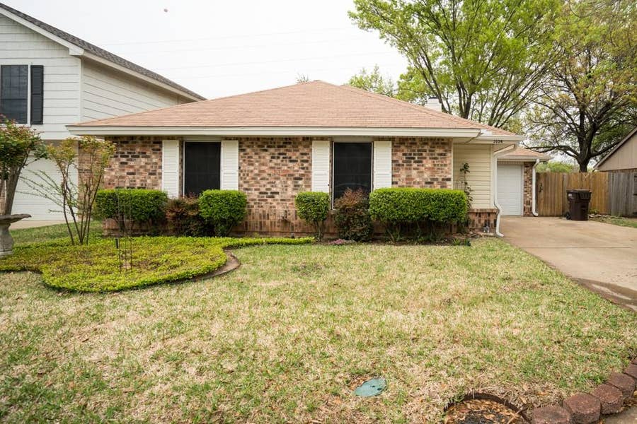 Property photo for 3104 Boxwood Lane, Plano, TX