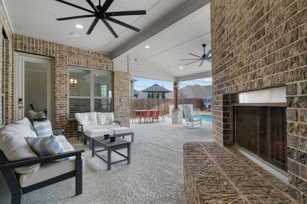 10920 Autumn Leaf Court, Flower Mound, TX 76226