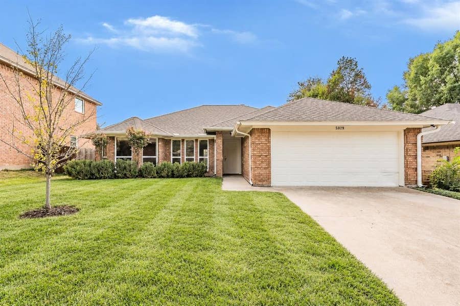 Property photo for 5029 Barberry Drive, Fort Worth, TX