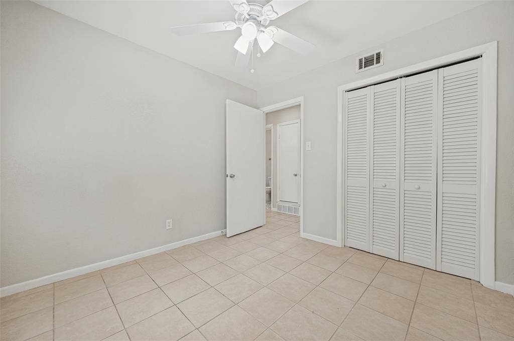 8819 Graywood Drive, Dallas, TX 75243 8819 Graywood Drive, Dallas, TX 75243
