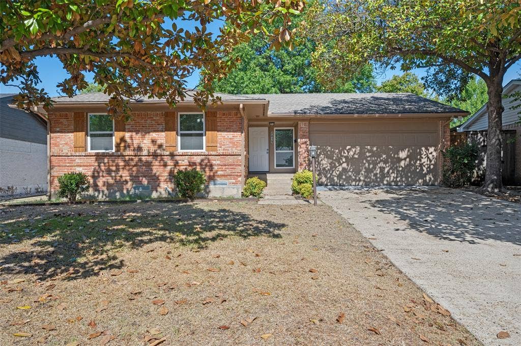 8819 Graywood Drive, Dallas, TX 75243 8819 Graywood Drive, Dallas, TX 75243