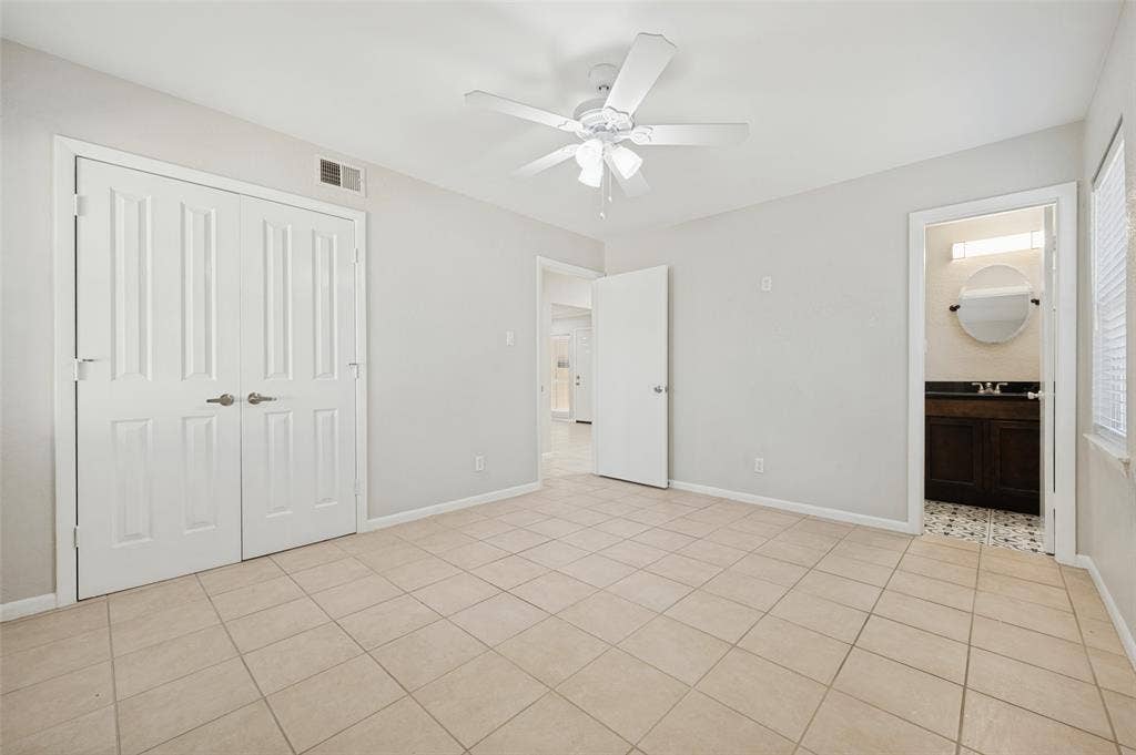8819 Graywood Drive, Dallas, TX 75243 8819 Graywood Drive, Dallas, TX 75243