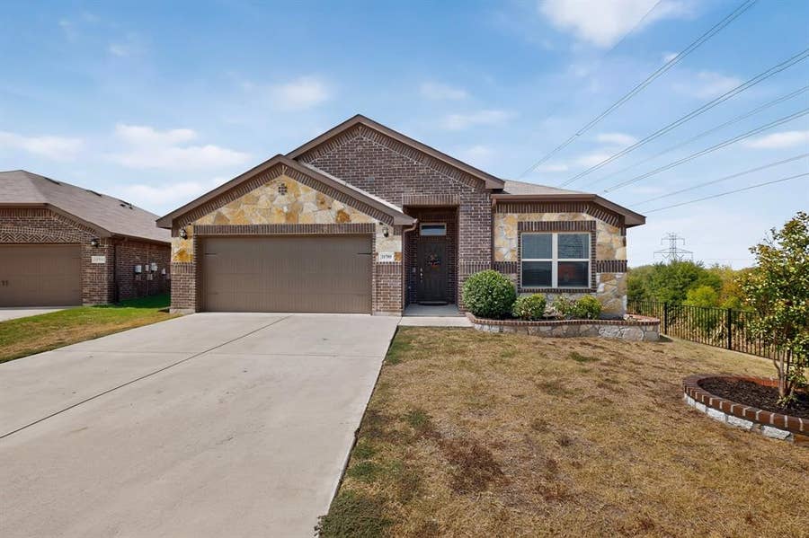 Property photo for 11700 Aldermoor Court, Fort Worth, TX