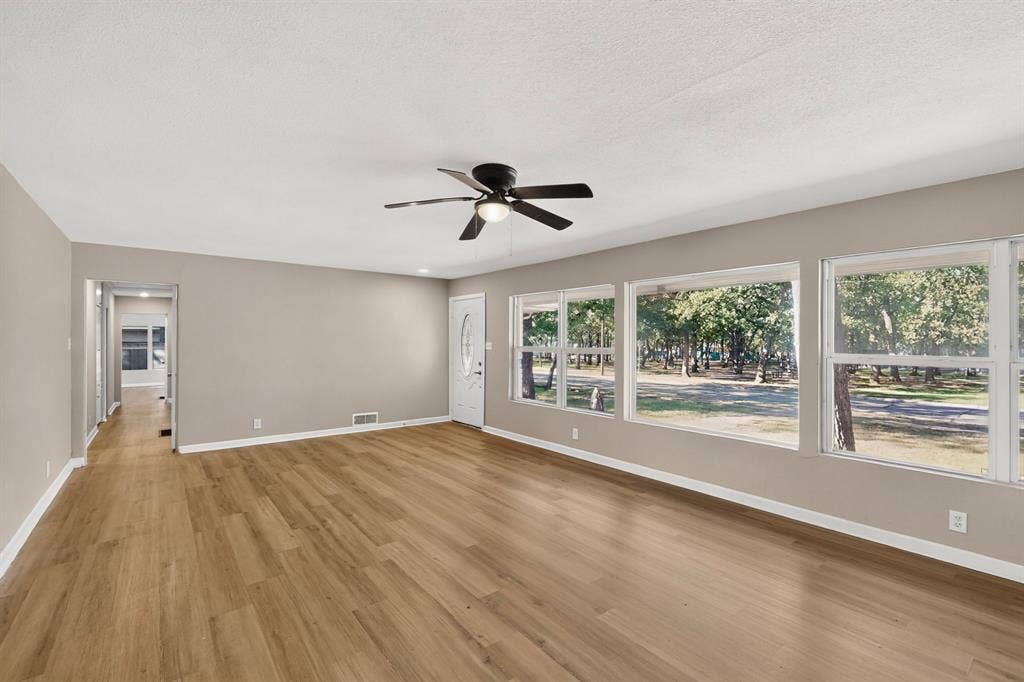 2314 Wales Place, Irving, TX 75062 2314 Wales Place, Irving, TX 75062