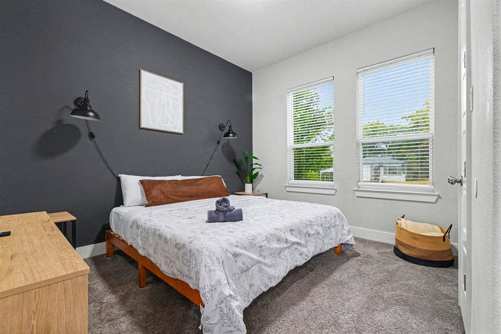 1435 Strickland Street, Dallas, TX 75216 1435 Strickland Street, Dallas, TX 75216