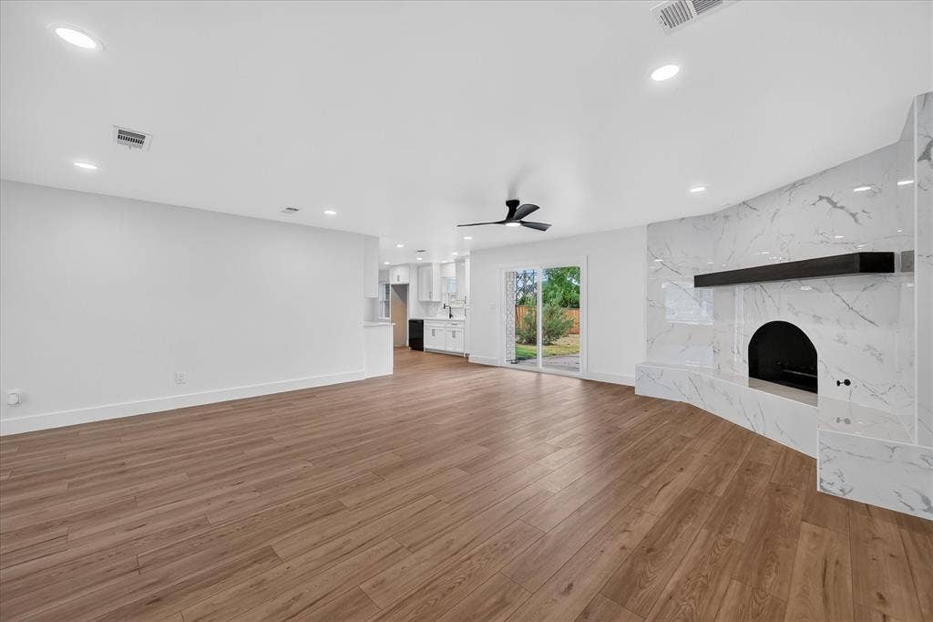 902 Ridgefield Drive, Plano, TX 75075 902 Ridgefield Drive, Plano, TX 75075