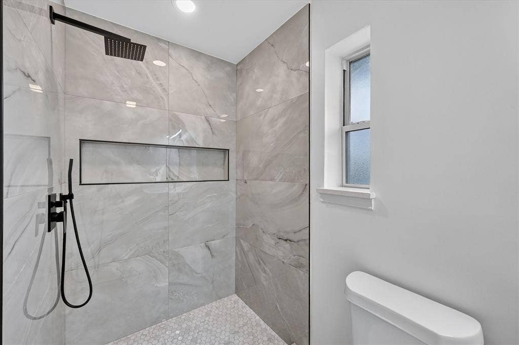 902 Ridgefield Drive, Plano, TX 75075 902 Ridgefield Drive, Plano, TX 75075
