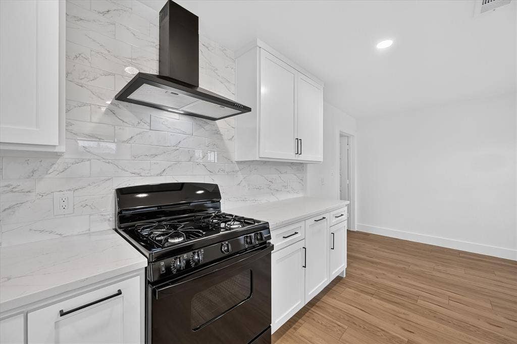 902 Ridgefield Drive, Plano, TX 75075 902 Ridgefield Drive, Plano, TX 75075