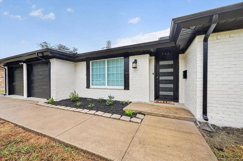 902 Ridgefield Drive, Plano, TX 75075 902 Ridgefield Drive, Plano, TX 75075