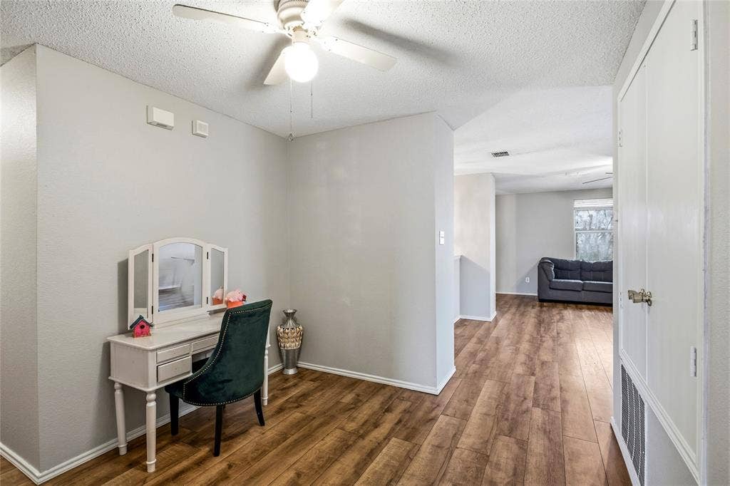 1856 Lariat Drive, Fort Worth, TX 76247 Office nook or play area near upstairs loft.