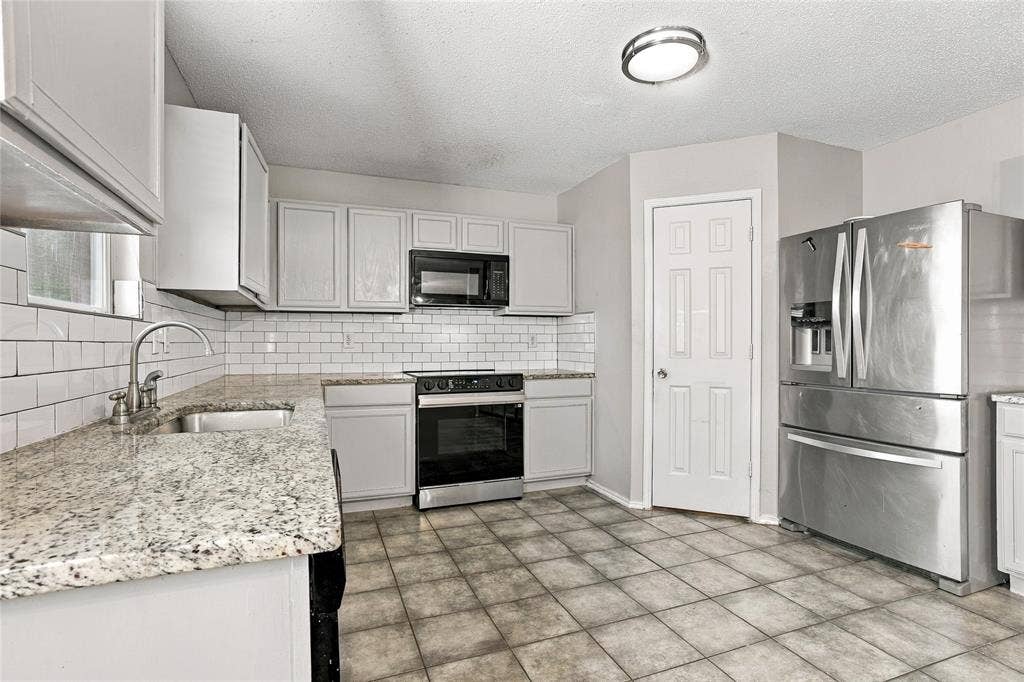 1856 Lariat Drive, Fort Worth, TX 76247 View of kitchen