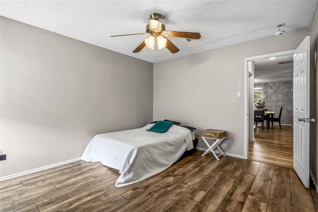 1856 Lariat Drive, Fort Worth, TX 76247 Downstairs bedroom
