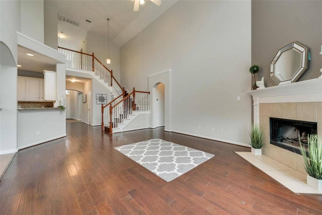 9740 Ellery Avenue, Plano, TX 75025 9740 Ellery Avenue, Plano, TX 75025