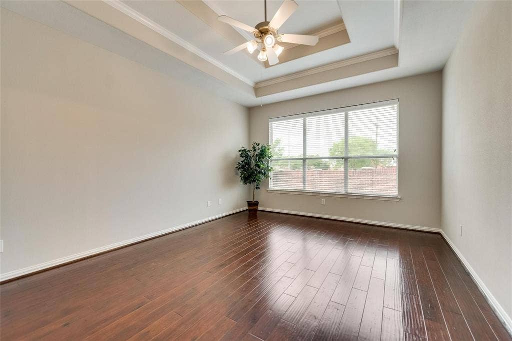 9740 Ellery Avenue, Plano, TX 75025 9740 Ellery Avenue, Plano, TX 75025