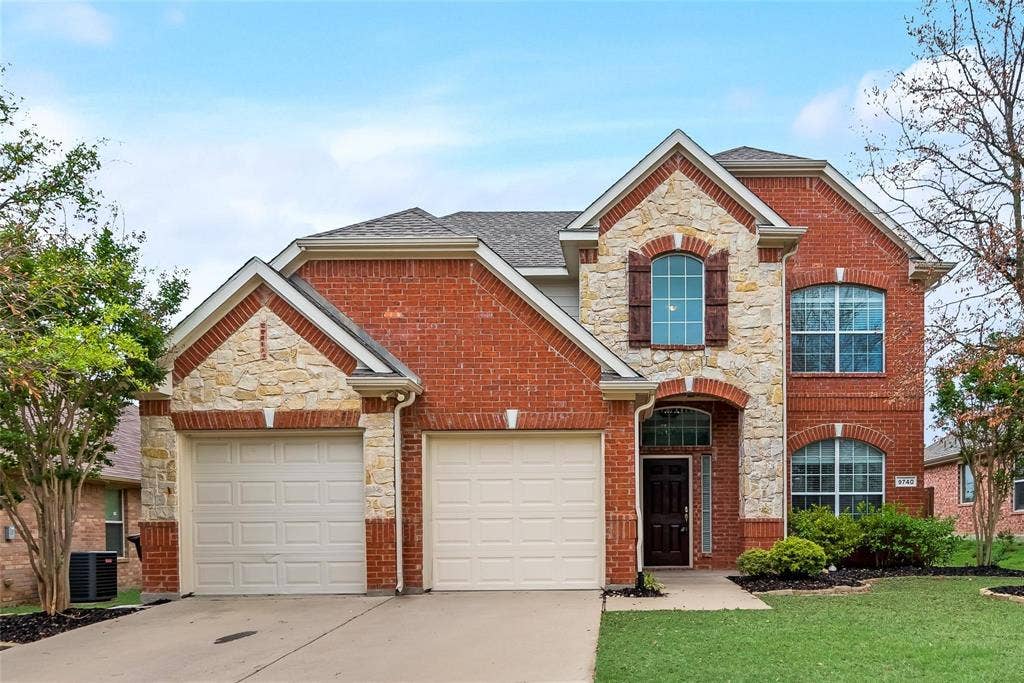 9740 Ellery Avenue, Plano, TX 75025 9740 Ellery Avenue, Plano, TX 75025