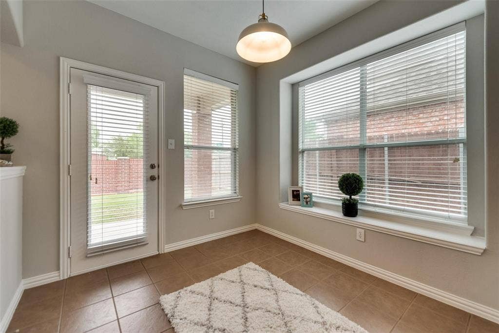 9740 Ellery Avenue, Plano, TX 75025 9740 Ellery Avenue, Plano, TX 75025