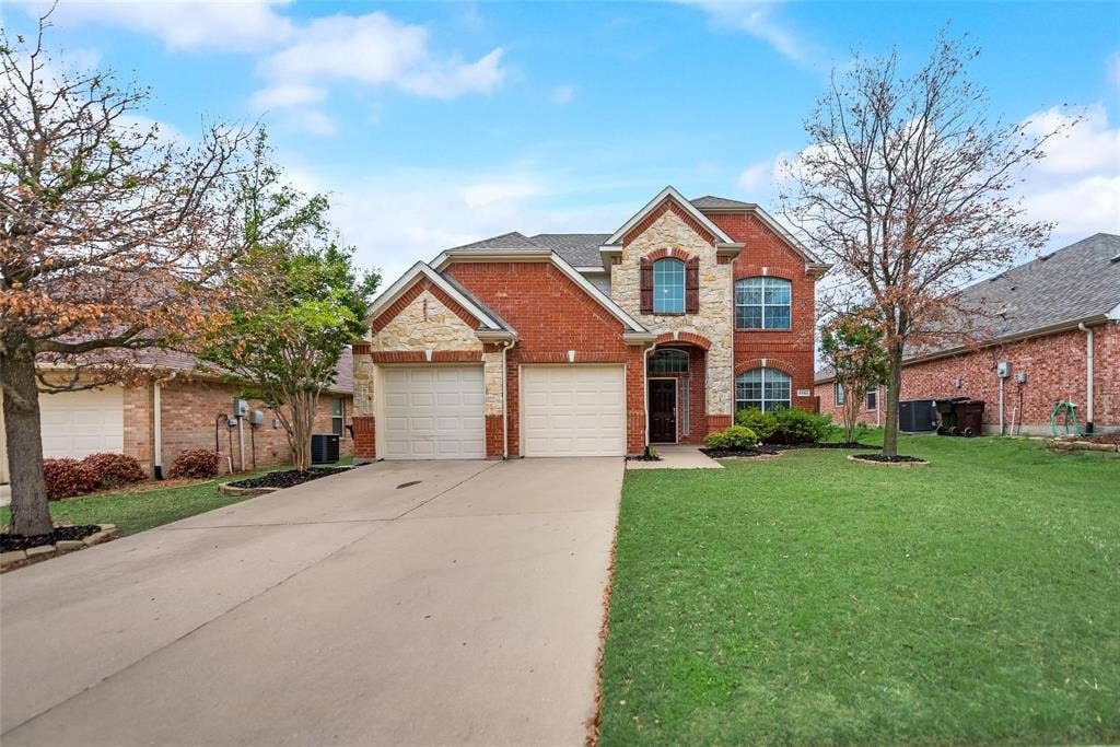 9740 Ellery Avenue, Plano, TX 75025 9740 Ellery Avenue, Plano, TX 75025