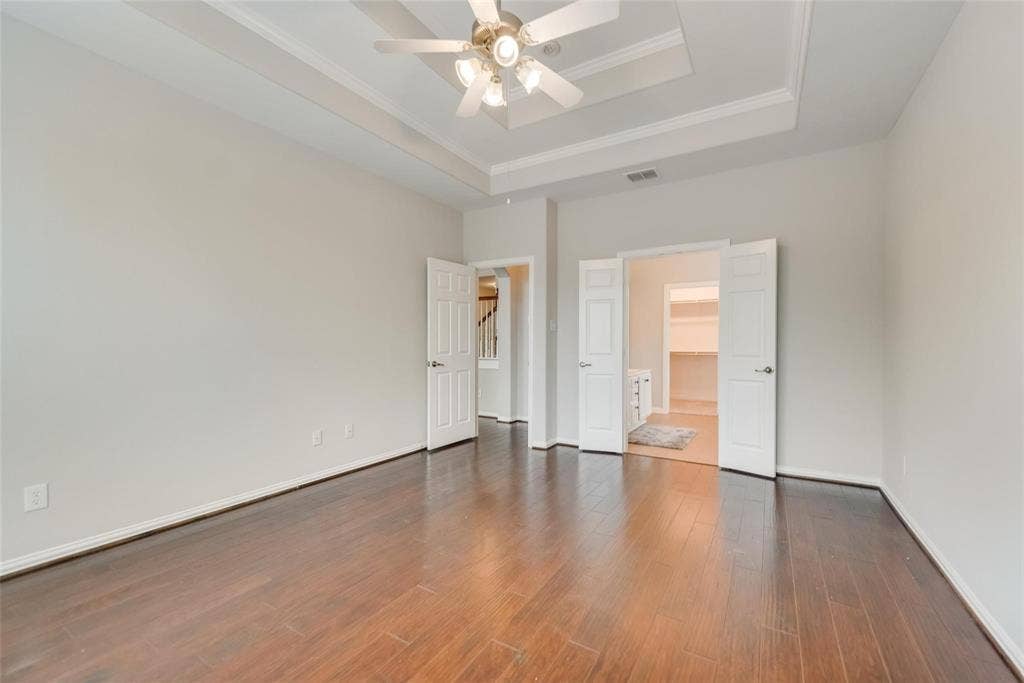 9740 Ellery Avenue, Plano, TX 75025 9740 Ellery Avenue, Plano, TX 75025