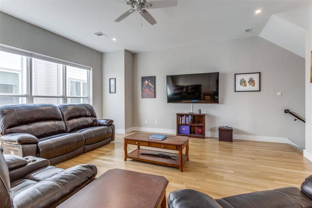 1932 Landon Lane, Dallas, TX 75204 1932 Landon Lane, Dallas, TX 75204