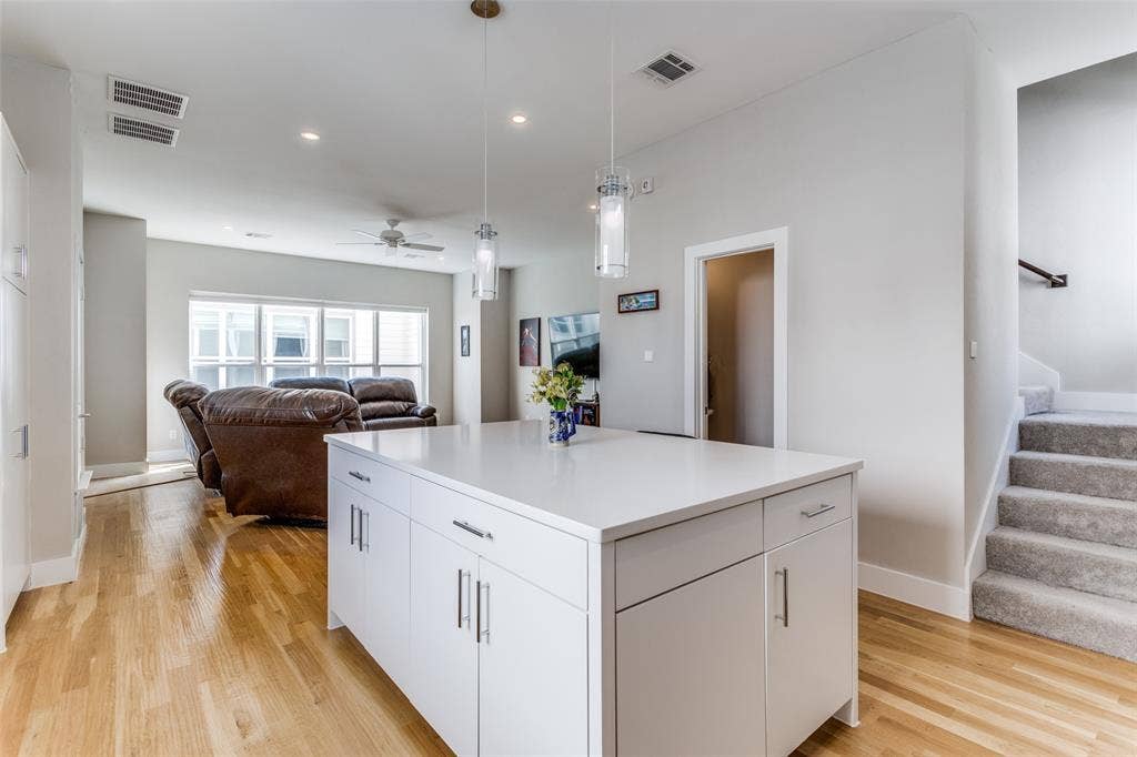 1932 Landon Lane, Dallas, TX 75204 1932 Landon Lane, Dallas, TX 75204