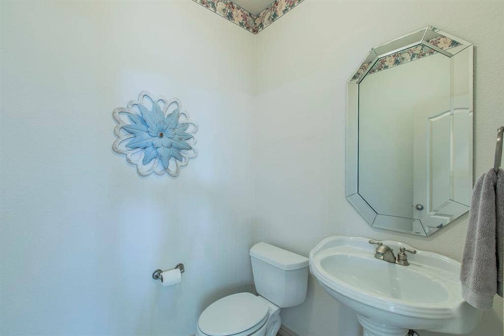 120 Crestbrook Court, Midlothian, TX 76065 120 Crestbrook Court, Midlothian, TX 76065