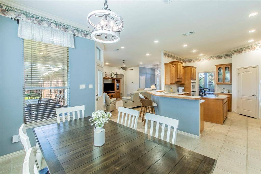 120 Crestbrook Court, Midlothian, TX 76065 120 Crestbrook Court, Midlothian, TX 76065